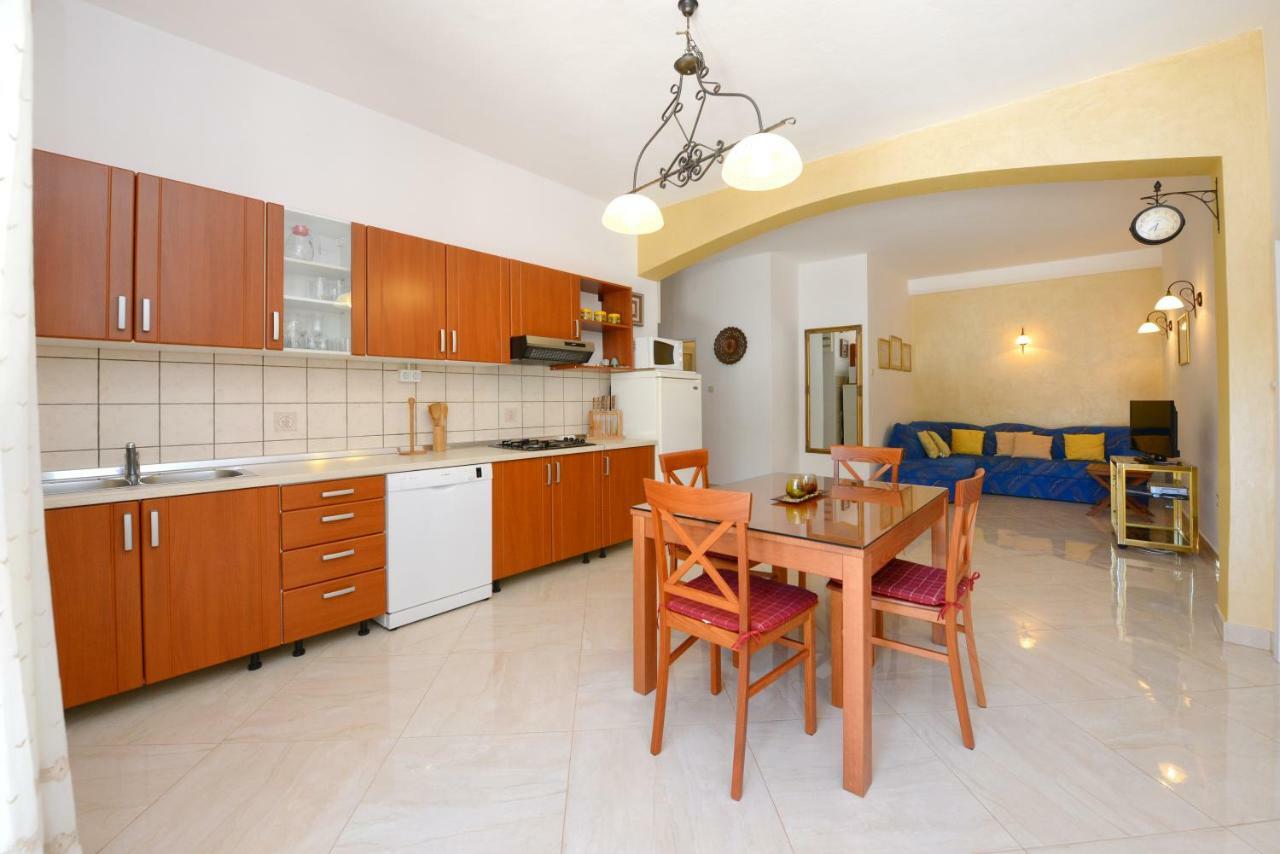 Apartments Nela Poreč Eksteriør bilde